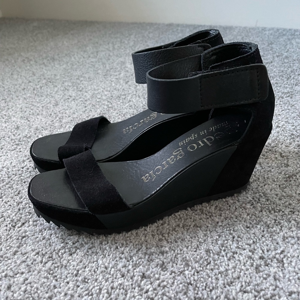 Never worn Pedro Garcia Fidelia sandals.